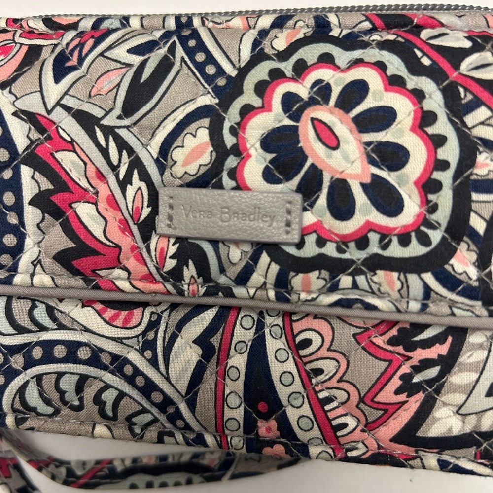 Vera Bradley Gramercy Paisley crossbody, clutch/wallet